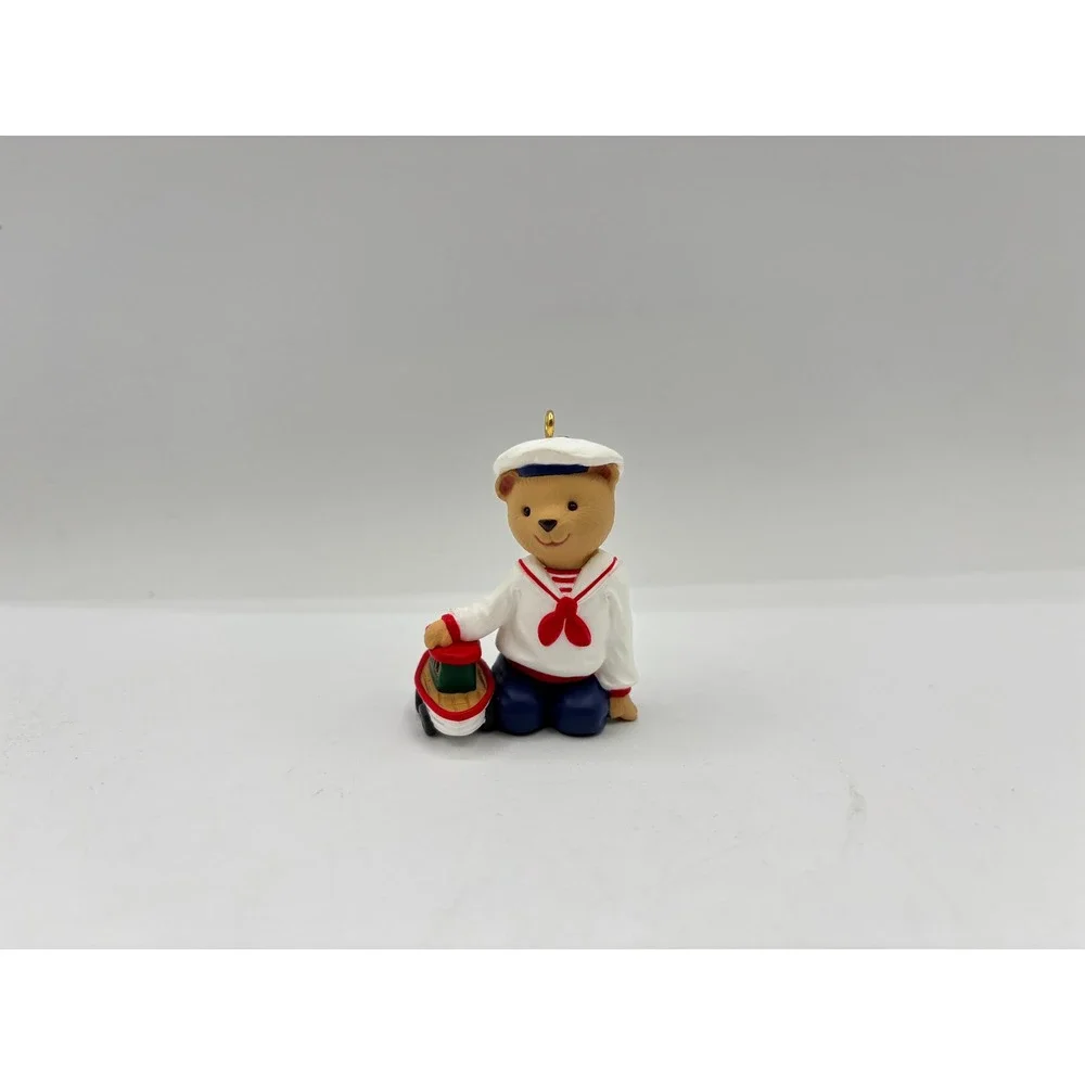 Hallmark Keepsake Ornament 1993 Abearnathy Bearinger 3rd in a Collection of 4